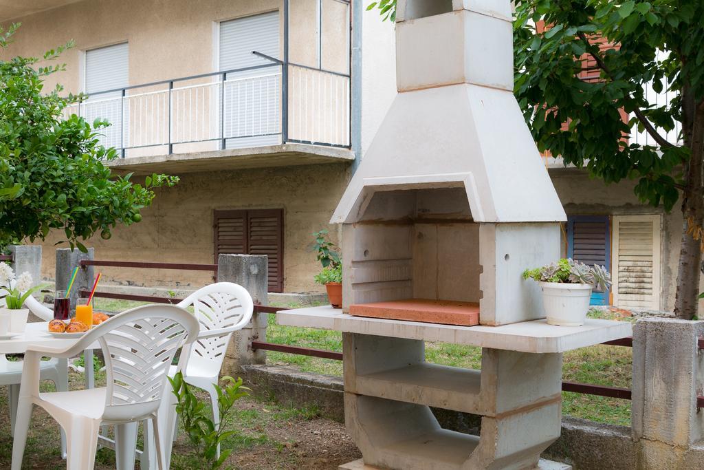 Apartment Marko Kastela Exterior photo